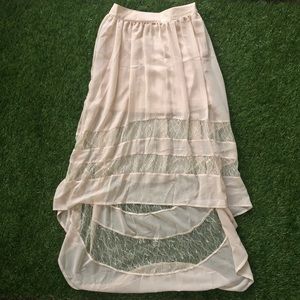 Skirt with lace